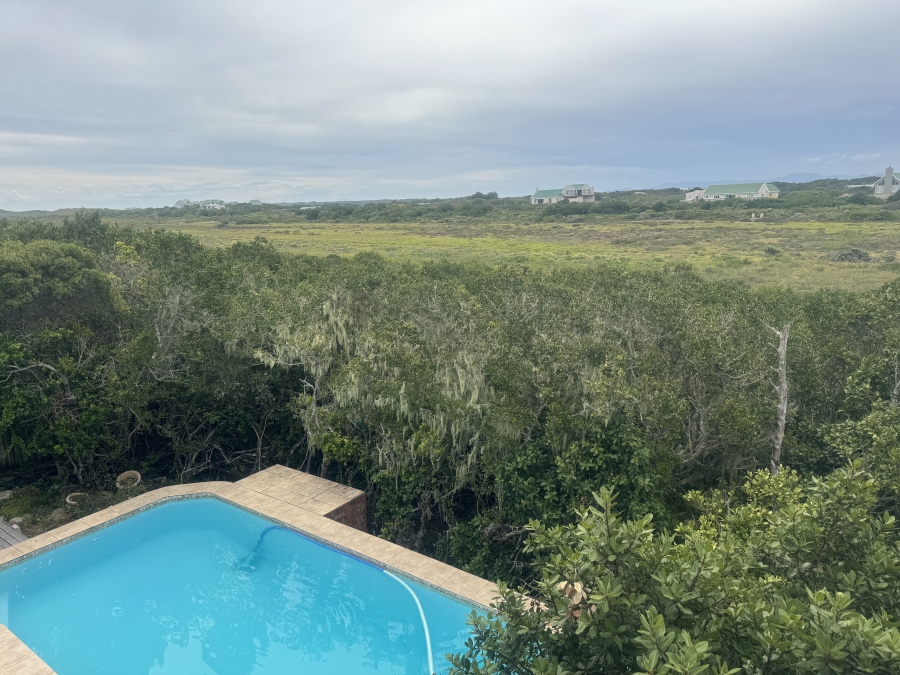 4 Bedroom Property for Sale in St Francis Field Eastern Cape